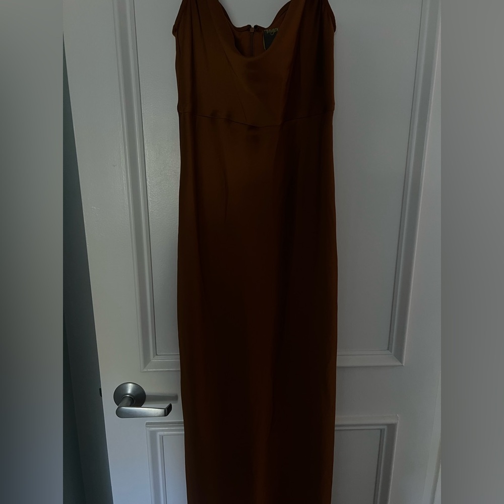 Elegant Brown Sleeveless Dress